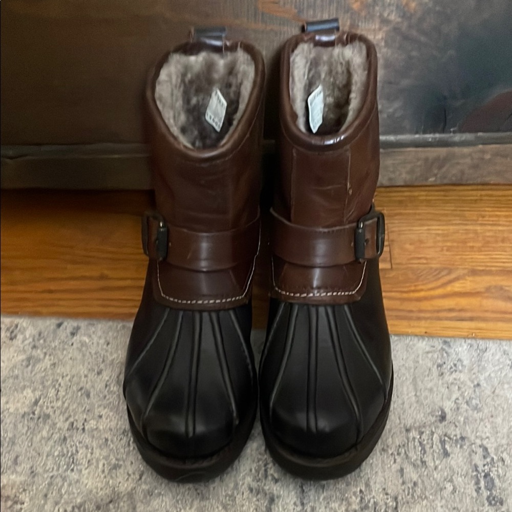FRYE AND CO. Brown and Black Winter Boots